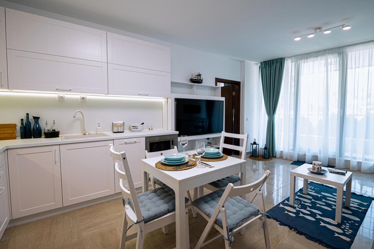 Stylish 1-Bd Apartment In St Constantine And Helena By Flat Mаnager سينتس قسطنطين وهيلينا المظهر الخارجي الصورة
