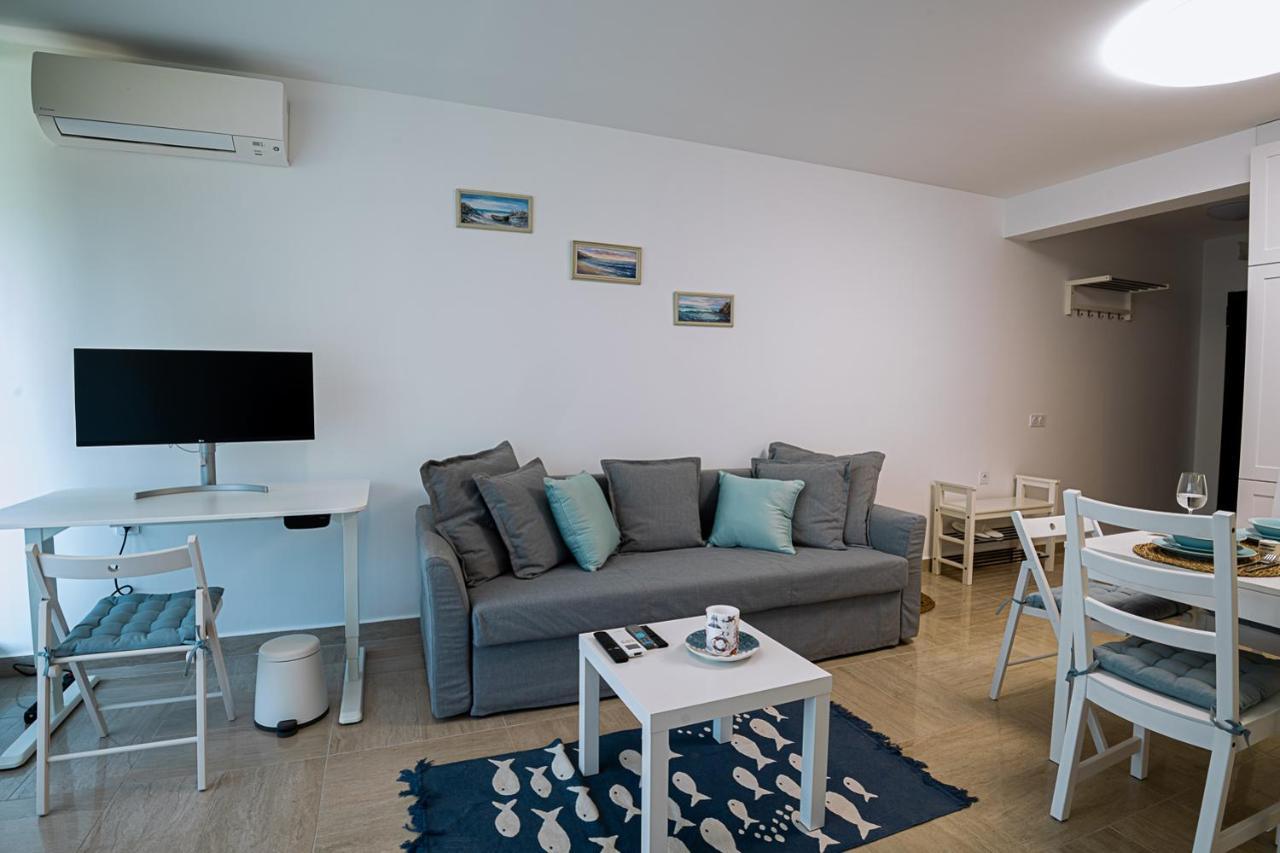 Stylish 1-Bd Apartment In St Constantine And Helena By Flat Mаnager سينتس قسطنطين وهيلينا المظهر الخارجي الصورة